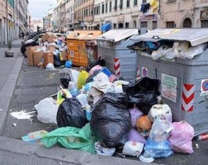 La raccolta differenziata dei rifiuti a Catania e a Palermo